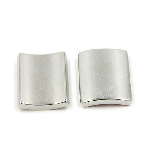 長時(shí)間接觸磁鐵,對(duì)身體會(huì)有傷害嗎？